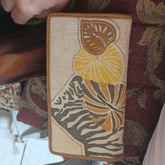 Relic Wallet, Tan Weave, Zebra, Leaf, 7x4 - Picture 1 of 7